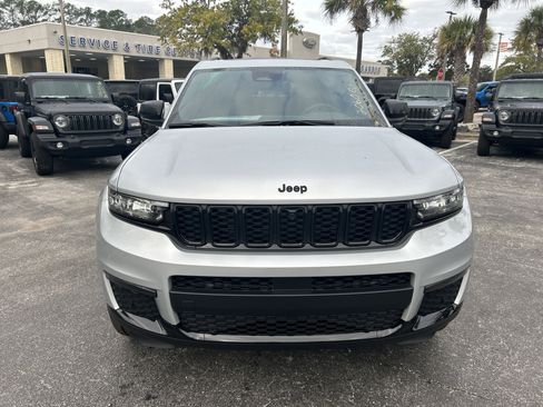 New 2025 Jeep Grand Cherokee L Limited w/ Luxury Tech Group II image 2