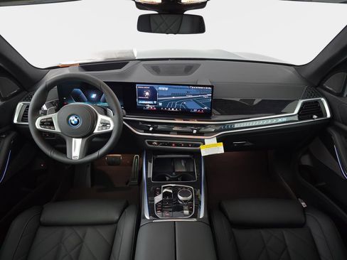 New 2026 BMW X5 xDrive50e w/ M Sport Package image 9