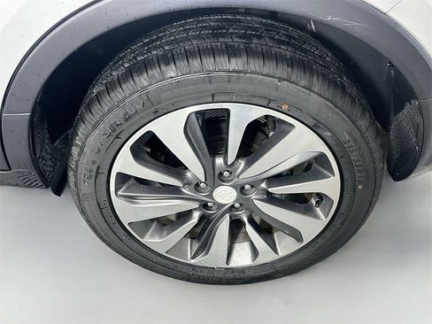 Used 2017 Buick Encore Preferred image 28
