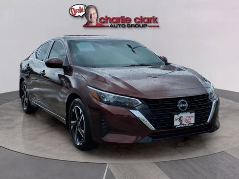 Used 2024 Nissan Sentra SV FWD image 7