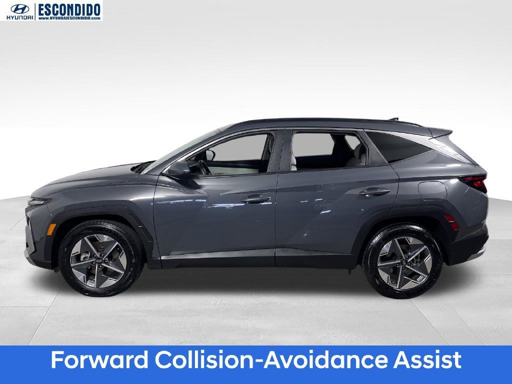 Certified 2025 Hyundai Tucson SEL FWD image 3