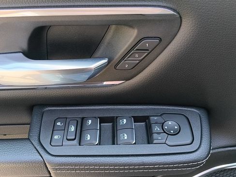 Used 2026 RAM 1500 Laramie w/ Sport Appearance Package AWD/4WD image 22