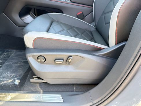 New 2026 Volkswagen Atlas Peak Edition AWD/4WD image 14