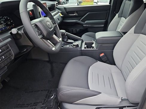 New 2025 Toyota Tacoma TRD Off-Road image 18