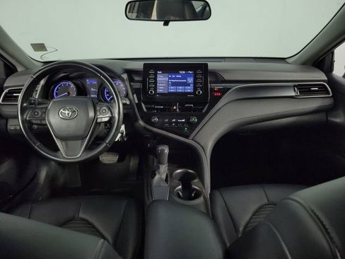 Used 2021 Toyota Camry SE image 25