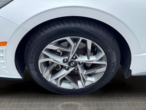 Used 2020 Hyundai Sonata SEL w/ Convenience + Sunroof Package FWD image 15