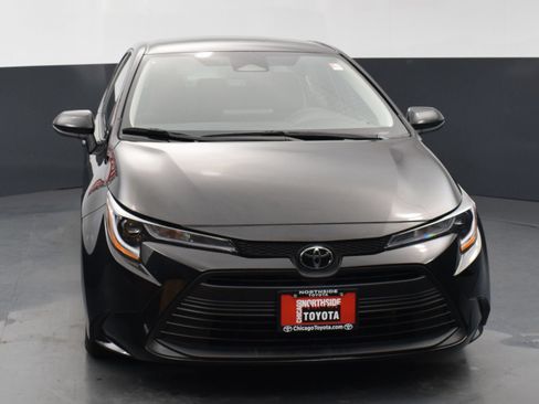 Used 2025 Toyota Corolla LE FWD image 7