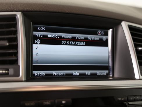 Used 2014 Mercedes-Benz ML 350 4MATIC image 19