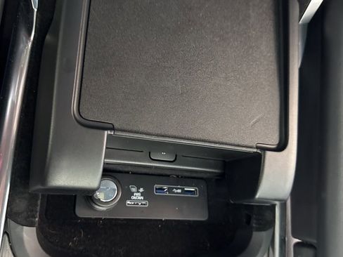 Used 2020 Land Rover Range Rover Sport HSE image 32