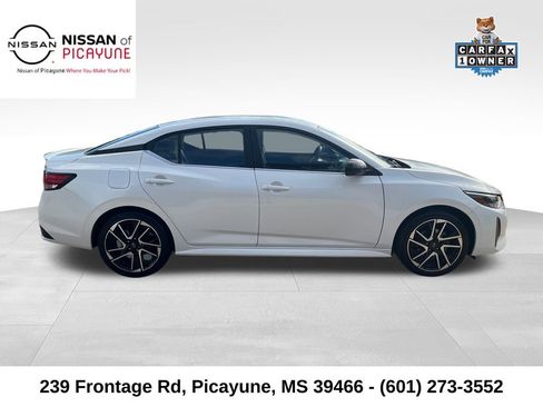 Used 2025 Nissan Sentra SR image 7