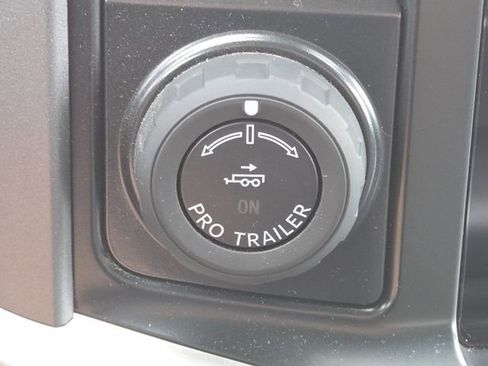 Used 2022 Ford F150 XLT w/ Equipment Group 302A High AWD/4WD image 7