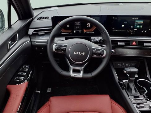 New 2026 Kia K5 GT-Line image 4