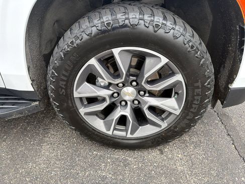Used 2023 Chevrolet Tahoe LS AWD/4WD image 33