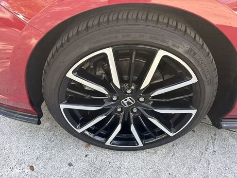 Used 2025 Honda Accord Touring image 10