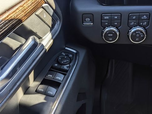 New 2026 GMC Sierra 2500 SLE w/ SLE Value Package; image 22