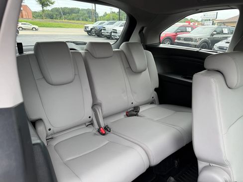 Used 2023 Honda Odyssey Touring image 28
