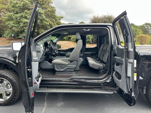 Used 2021 Ford F150 XLT w/ Equipment Group 302A High AWD/4WD image 47