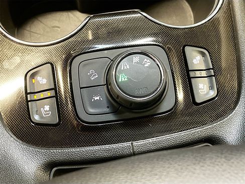 Used 2023 GMC Acadia AT4 w/ Preferred Package image 21