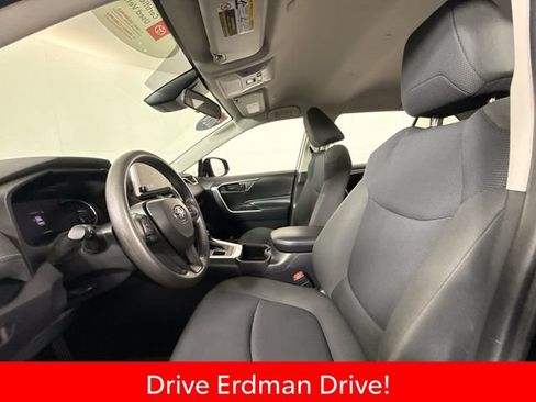 Certified 2024 Toyota RAV4 LE AWD/4WD image 6