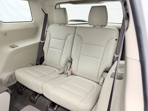 Used 2018 GMC Acadia Denali w/ Technology Package image 27