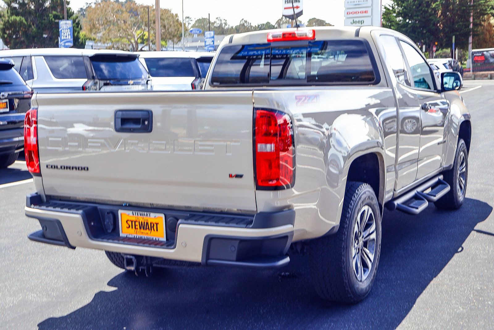 Used 2022 Chevrolet Colorado Z71 AWD/4WD image 19