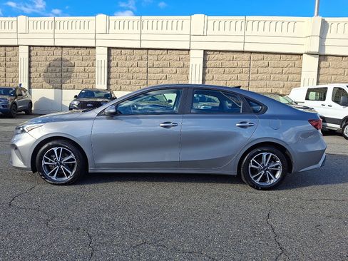 Used 2023 Kia Forte LXS image 7