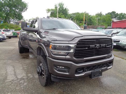 Used 2021 RAM 3500 Laramie w/ Night Edition AWD/4WD image 15