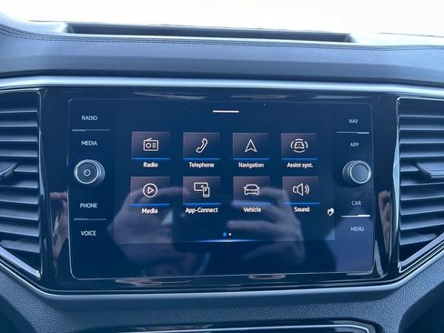 Used 2022 Volkswagen Atlas SEL image 12