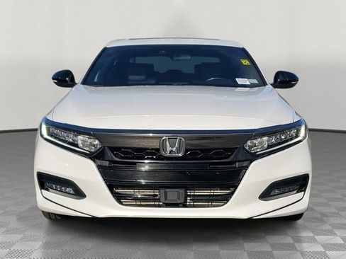 Used 2019 Honda Accord Sport image 2