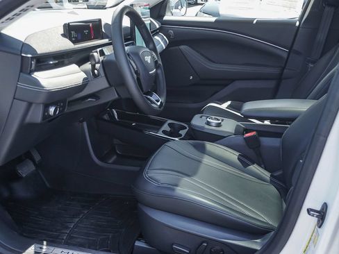 Used 2021 Ford Mustang Mach-E Premium AWD/4WD image 18