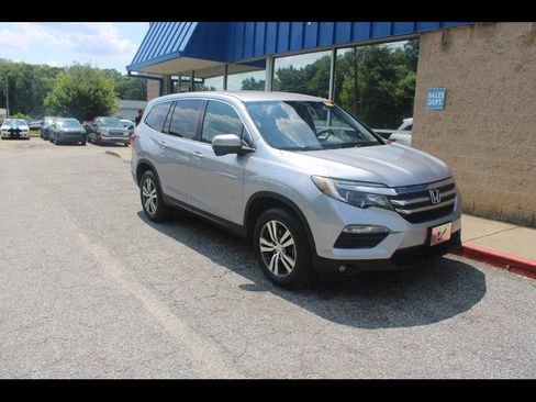 Used 2016 Honda Pilot EX image 1