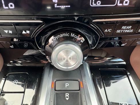 Used 2023 Acura MDX SH-AWD w/Technology Pkg Sport image 29