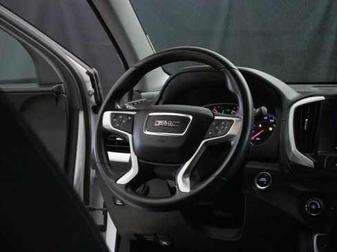 Used 2024 GMC Terrain SLE image 14