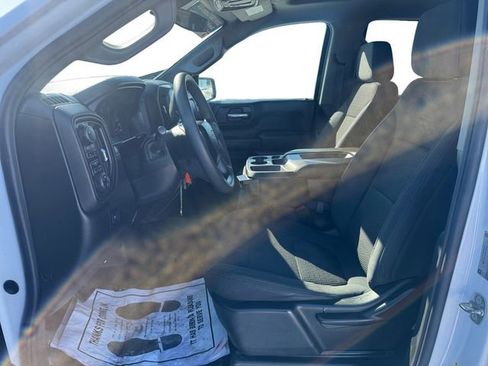 Used 2019 Chevrolet Silverado 1500 Custom Trail Boss w/ Custom Convenience Package image 10