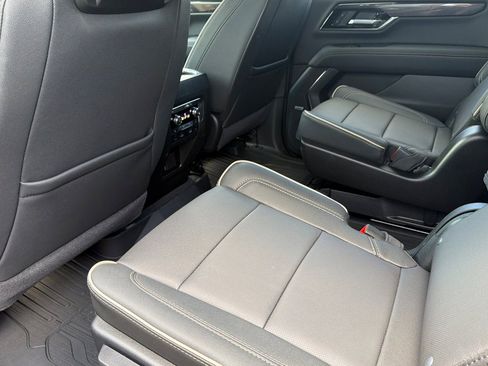 New 2026 GMC Yukon XL Elevation w/ Elevation Premium Package image 10