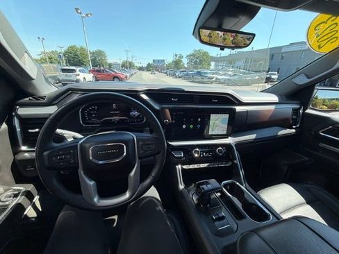Used 2023 GMC Sierra 1500 Denali w/ Denali Reserve Package AWD/4WD image 15