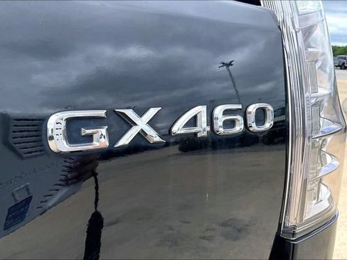 Used 2016 Lexus GX 460 w/ Premium Package AWD/4WD image 22