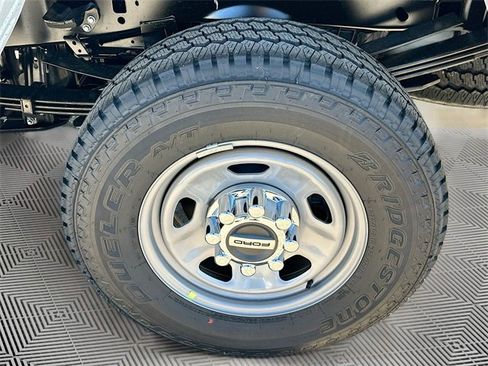 New 2026 Ford F350 XL w/ FX4 Off-Road Package image 18
