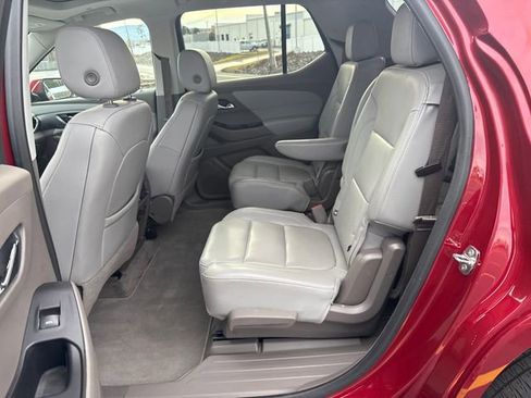 Used 2020 Chevrolet Traverse Premier image 24