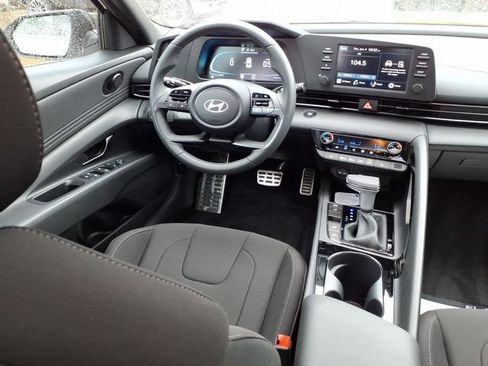 New 2026 Hyundai Elantra SEL Sport Premium FWD image 4