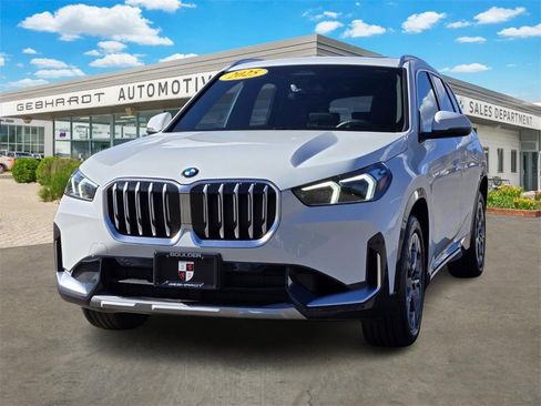 Certified 2025 BMW X1 xDrive28i w/ Convenience Package image 3