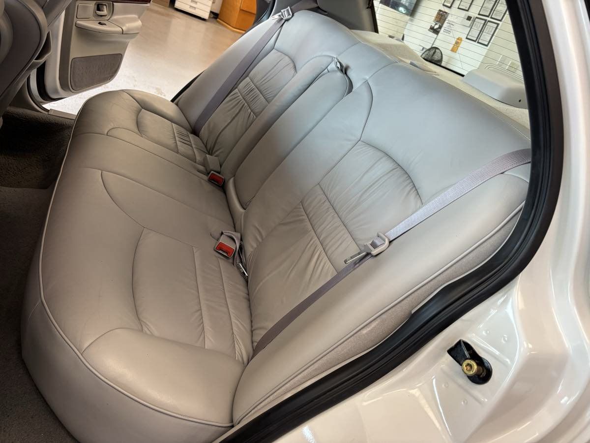 Used 2002 Mercury Grand Marquis GS RWD image 22