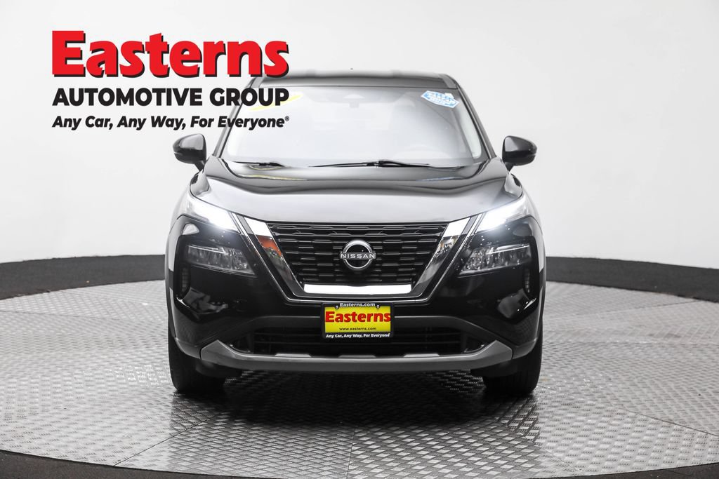 Used 2022 Nissan Rogue SV AWD/4WD image 3
