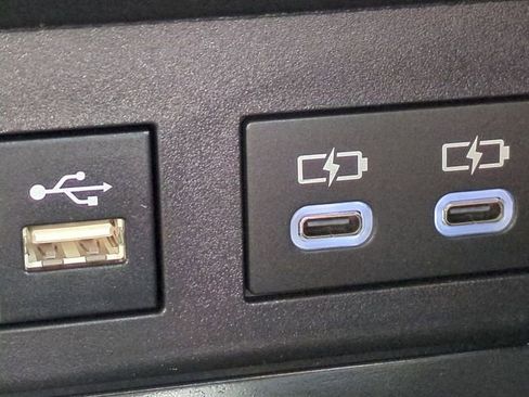 Used 2025 Toyota Camry SE FWD image 20