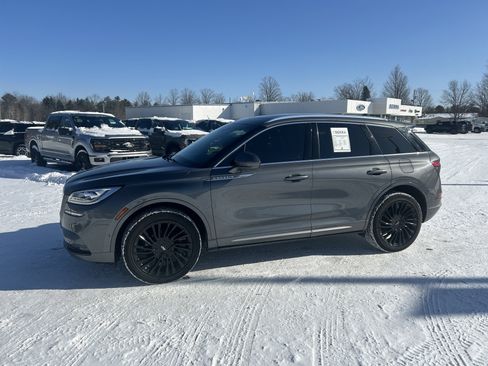 Used 2021 Lincoln Corsair Reserve w/ Equipment Group 201A image 7