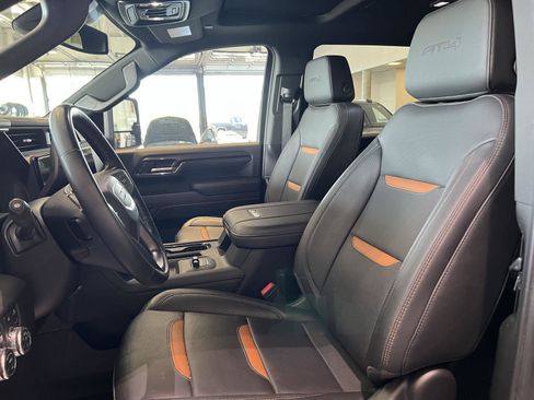 Used 2024 GMC Sierra 2500 AT4 w/ Max Trailering Package AWD/4WD image 13