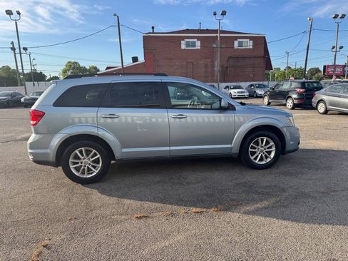 Used 2013 Dodge Journey SXT FWD image 5