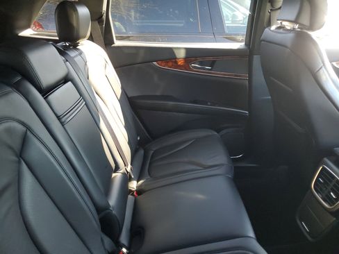 Certified 2019 Lincoln Nautilus Select w/ Class II Trailer Tow Package image 18