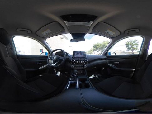 Used 2025 Nissan Sentra SV image 42