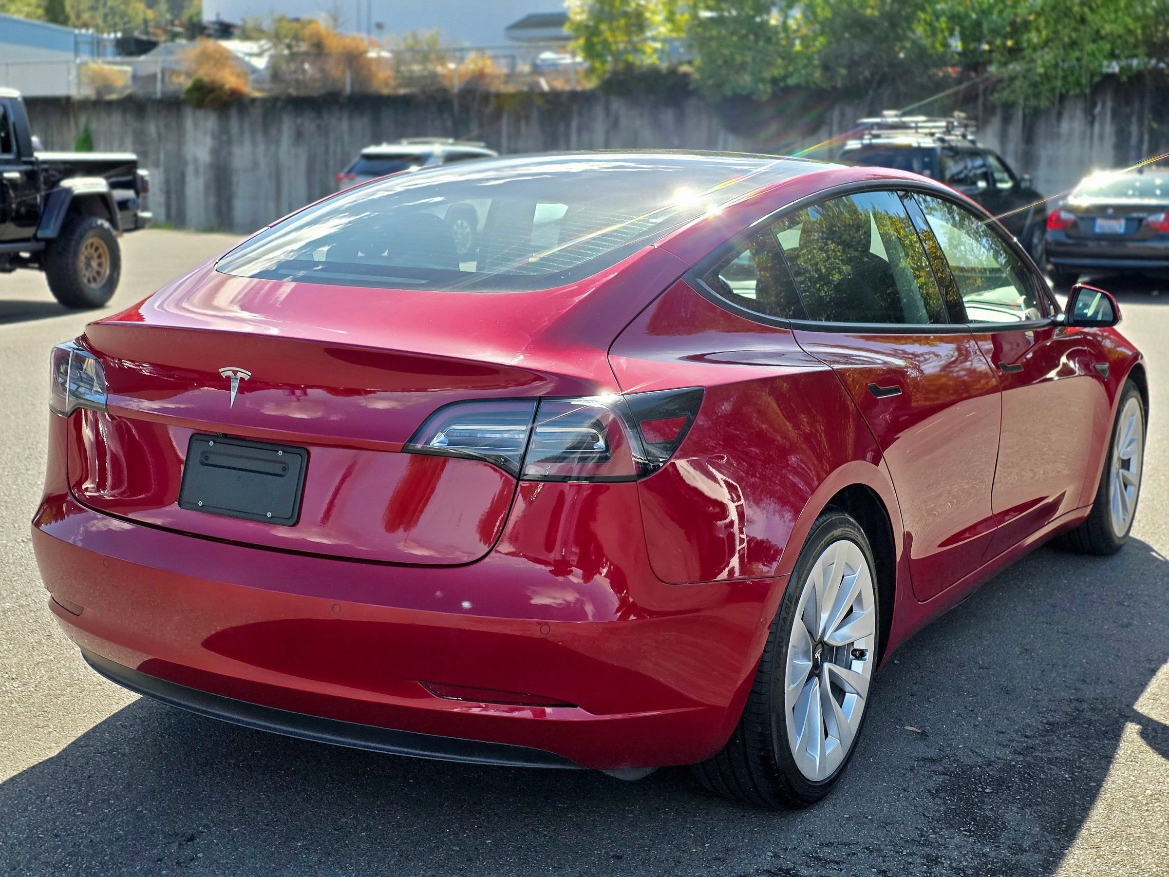 Used 2021 Tesla Model 3 Standard Range Plus RWD image 12